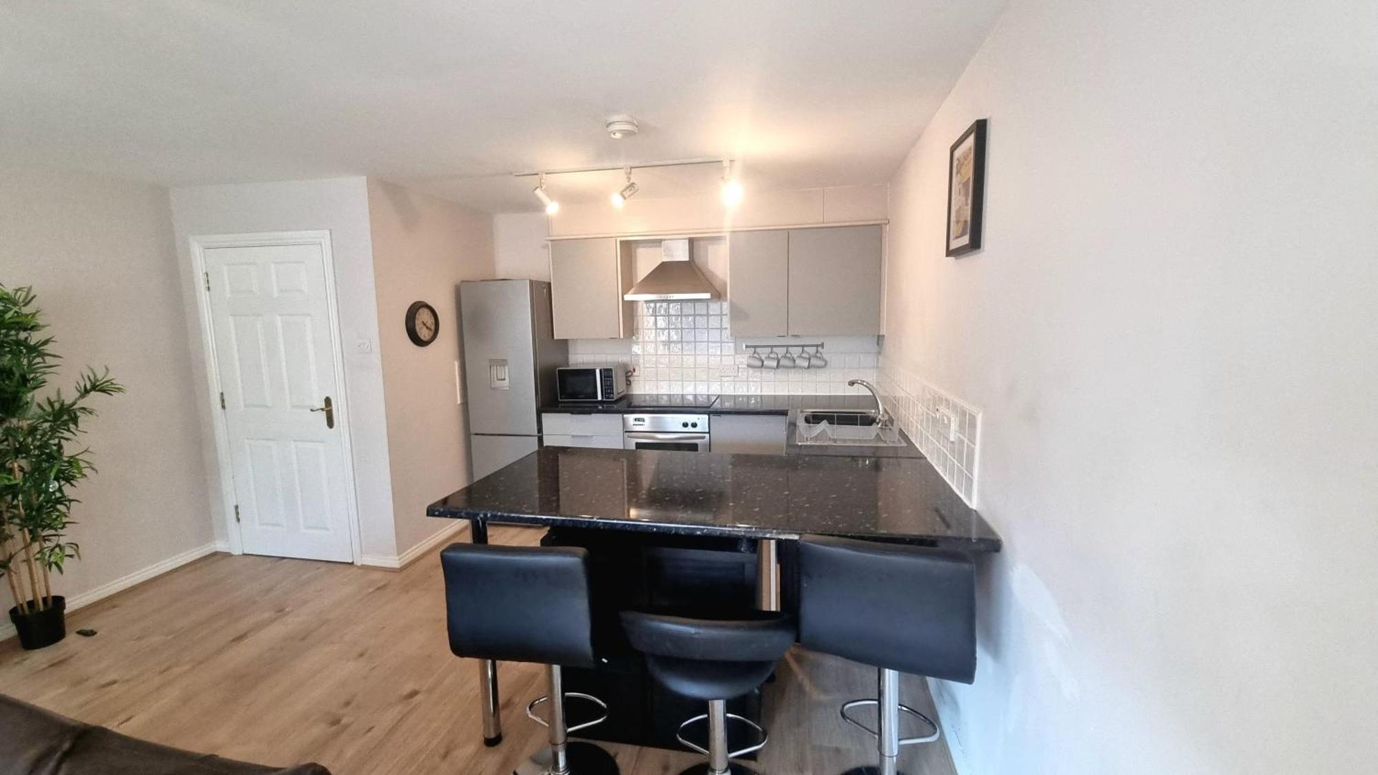 Cosy 2Br Modern Apt With Free Parking Liverpool Exterior foto